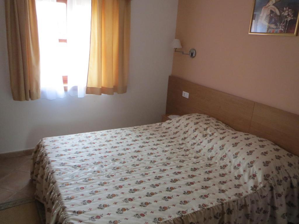 Apartments Mediteraneo Tar-Vabriga Bagian luar foto
